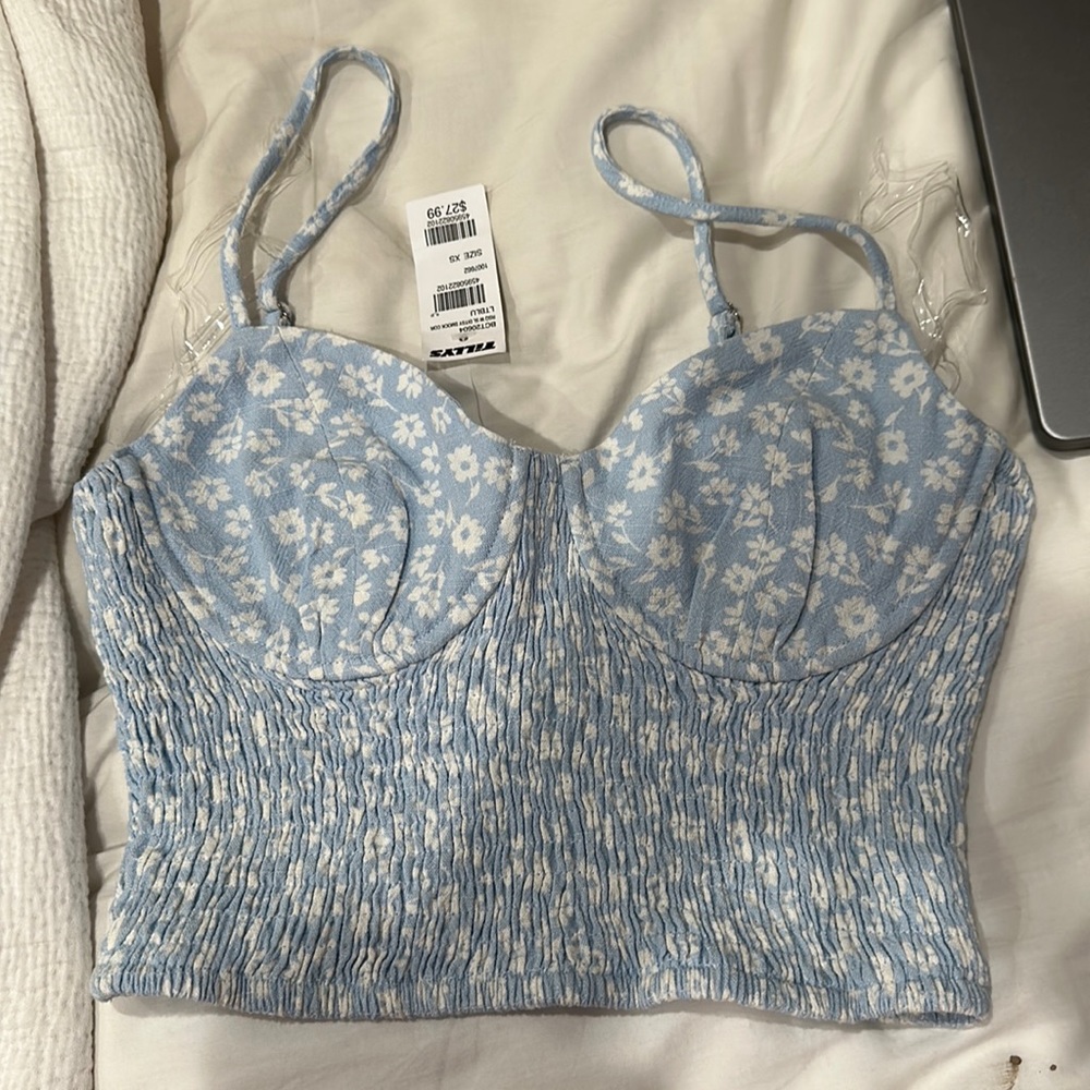 tilly’s blue tank